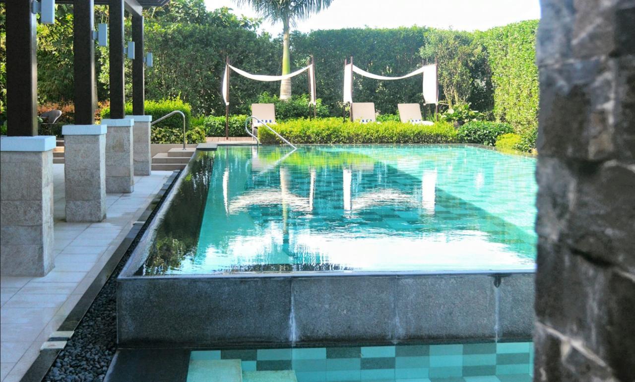 Anya Resort Tagaytay City Bagian luar foto